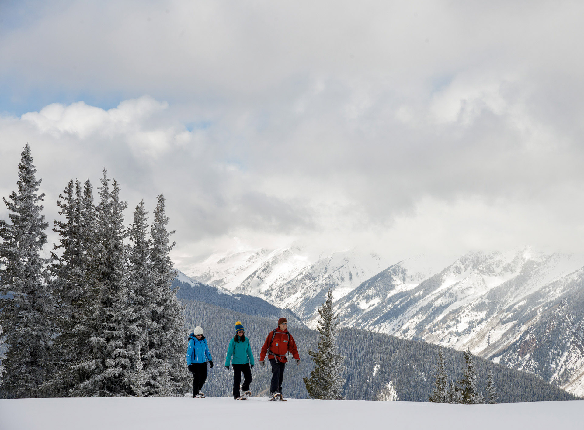 ACES snowshoe tour Aspen