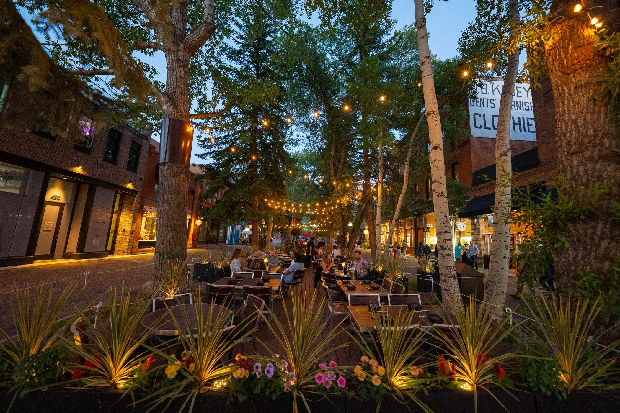 Outdoor Dining in Aspen