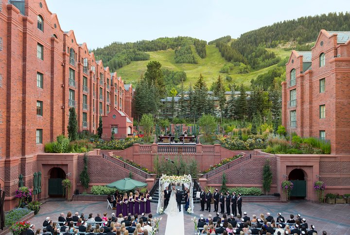 st. regis courtyard wedding