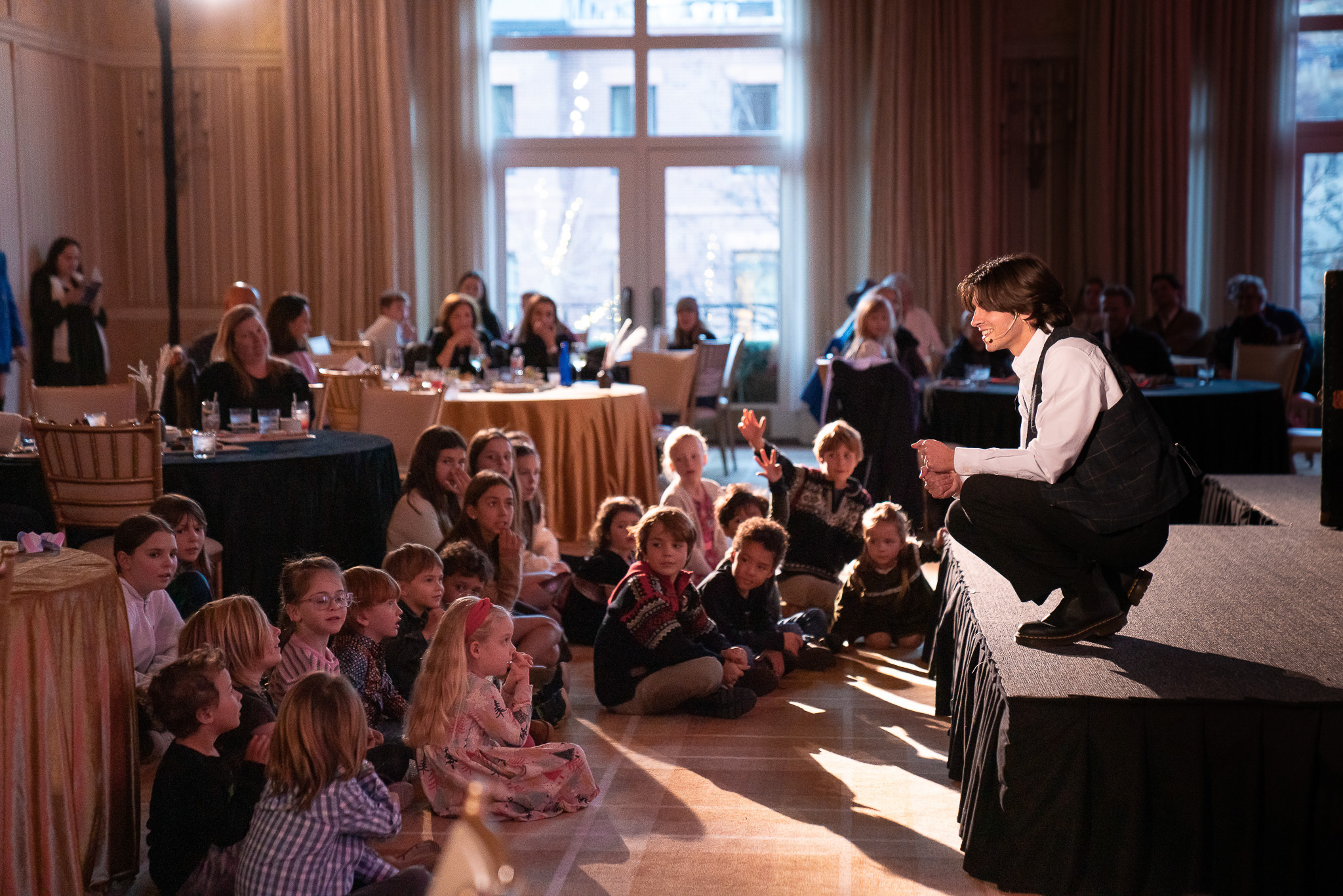 Theatre Aspen's "Once Upon a Time: Broadway Wintertime Tales" Family Après