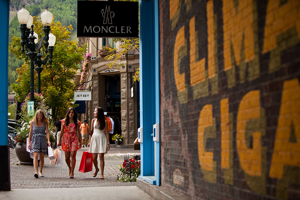 Group of girls shopping in downtown Aspen