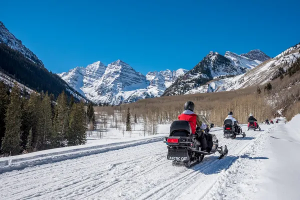 Maroon Bells Snowmobile Tour