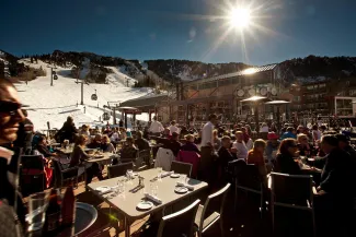 Apres Ski Ajax Tavern