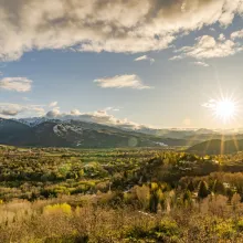 Sunny spring day in Aspen