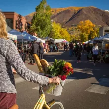 SaturdayMarket fall Swanson