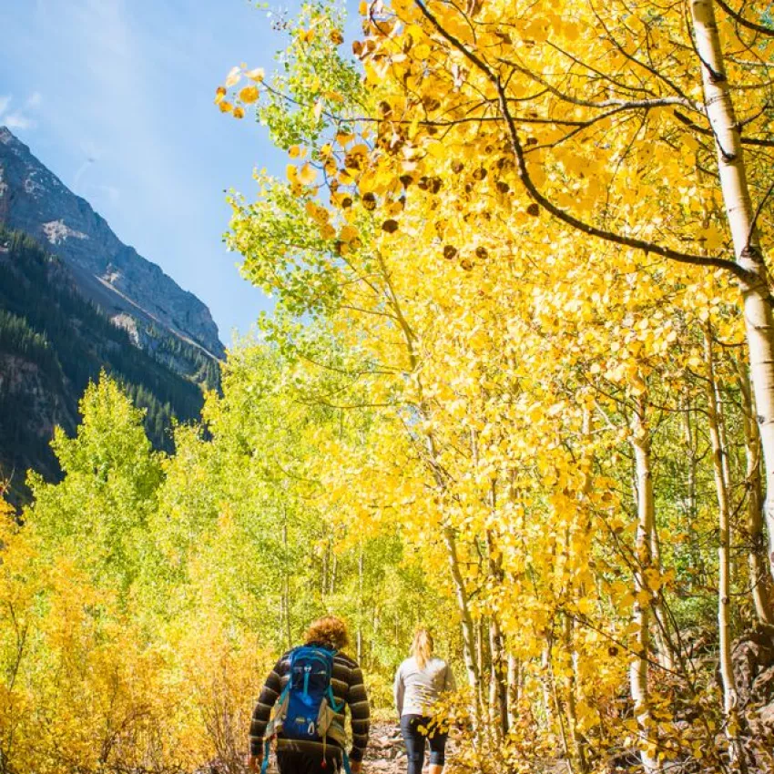 Fall Hiking MaroonBells RedMtnProductions